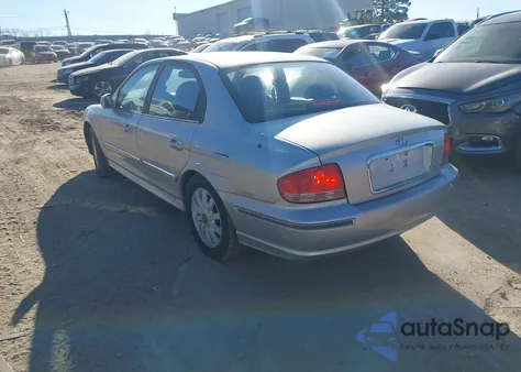 2004 Hyundai Sonata Gls/Lx z USA, uszkodzony, nr VIN KMHWF35H94A019876